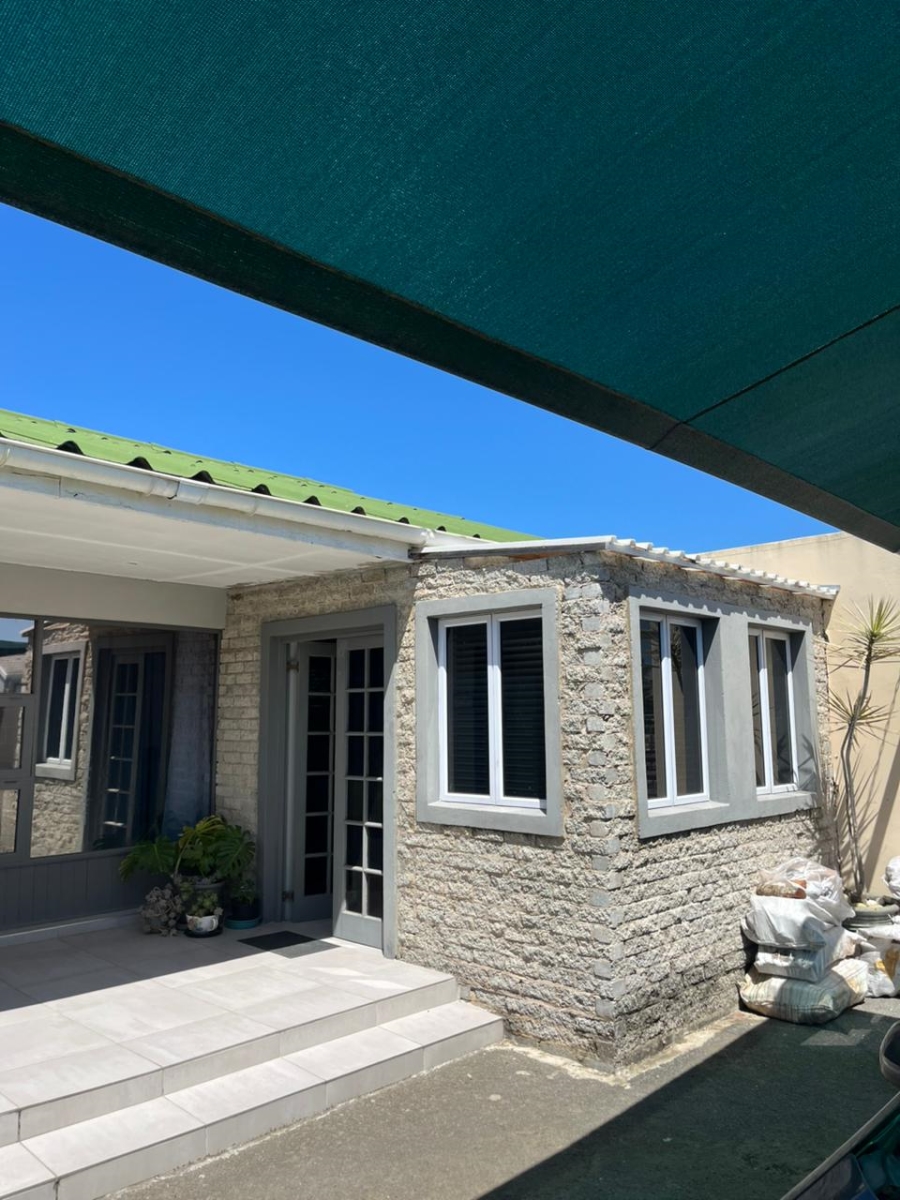 3 Bedroom Property for Sale in Gonubie Eastern Cape